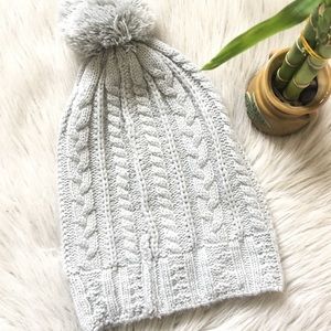 🎄SALE🎄Light Gray Pom Beanie
